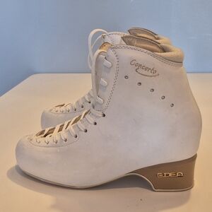 Edea Concerto Figure Skating Boots – Size 245B – Excellent Stiffness